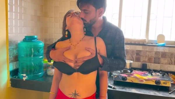 Zoya Rathore – Savita Bhabhi 2024 Hindi Porn Short Film
